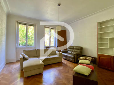 Appartement - 96 m² - 4 pièces