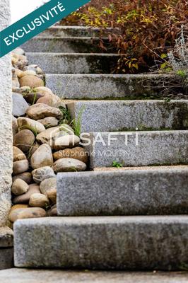 Maison - 128 m² - 8 pièces