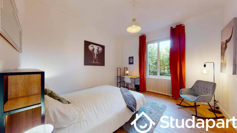 Chambre - 11 m² - 1 pièce