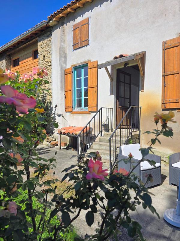 Maison - 322 m² - 9 pièces