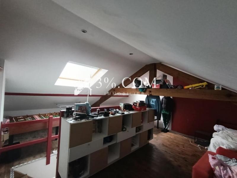 Maison - 96 m² - 7 pièces