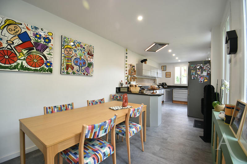 Maison - 151 m² - 7 pièces