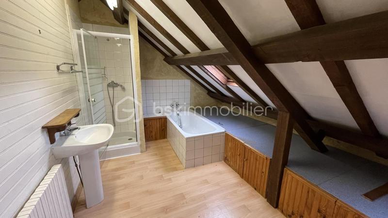 Propriété - 280 m² - 12 pièces