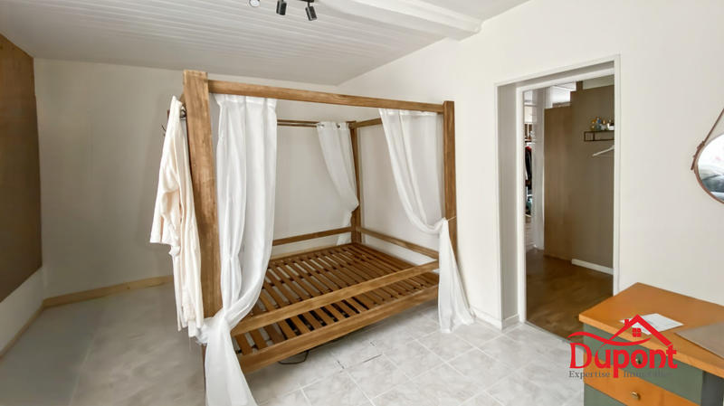 Maison ancienne - 205 m² - 7 pièces