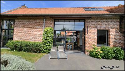 Corps de ferme - 280 m² - 10 pièces