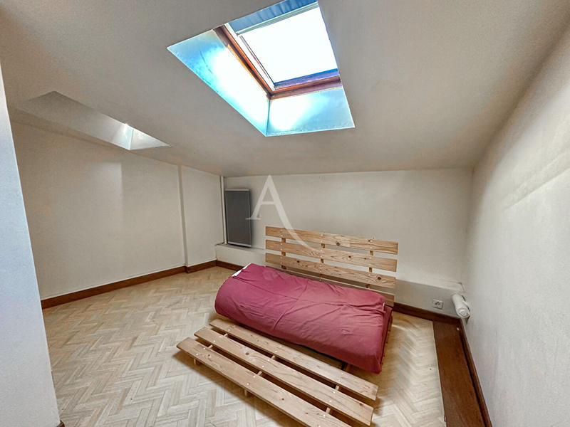 Immeuble - 7 pièces