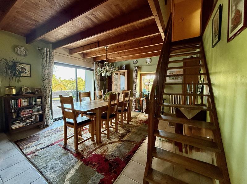 Maison - 144 m² - 7 pièces