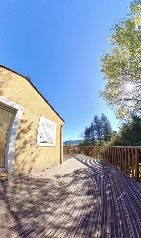 Maison - 104 m² - 5 pièces