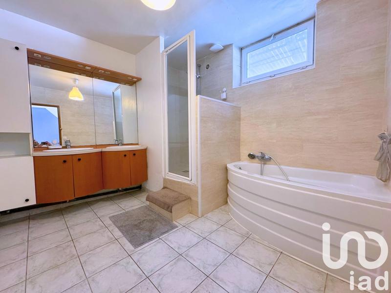 Maison - 113 m² - 5 pièces