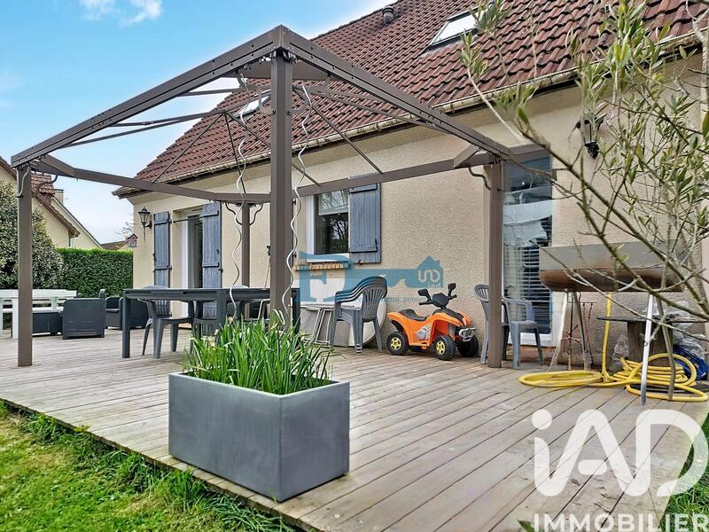 Maison - 104 m² - 4 pièces