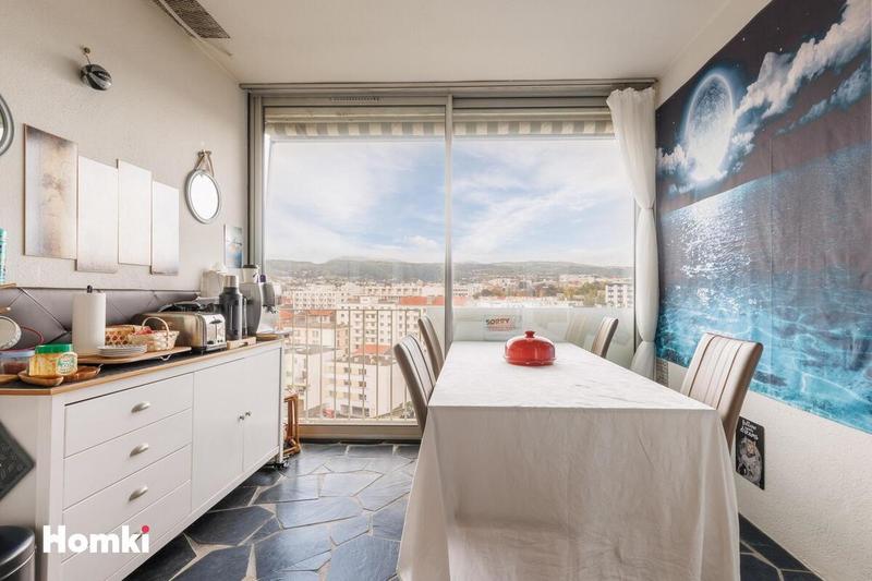 Appartement - 140 m² - 5 pièces