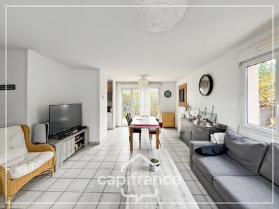 Maison - 98 m² - 5 pièces