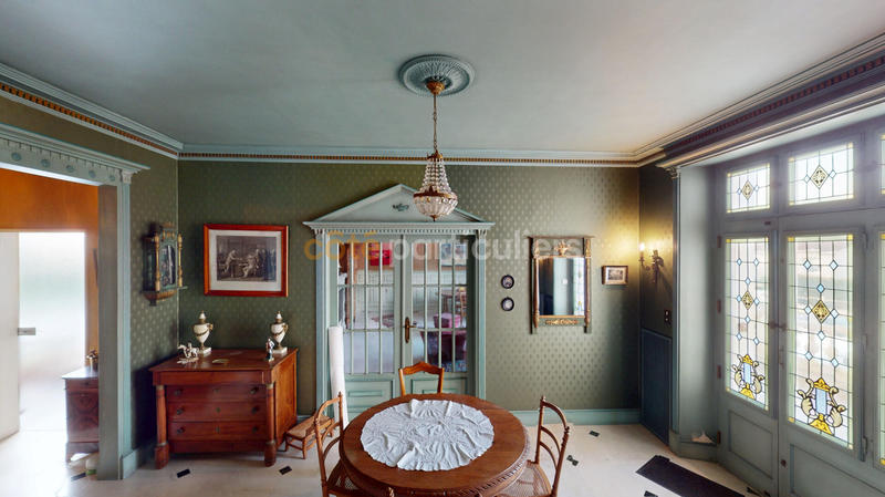 Maison - 159 m² - 7 pièces