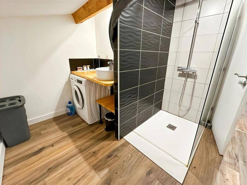 Maison - 400 m² - 15 pièces