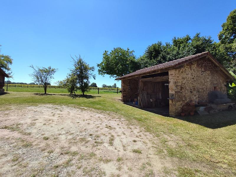 Corps de ferme - 200 m² - 4 pièces