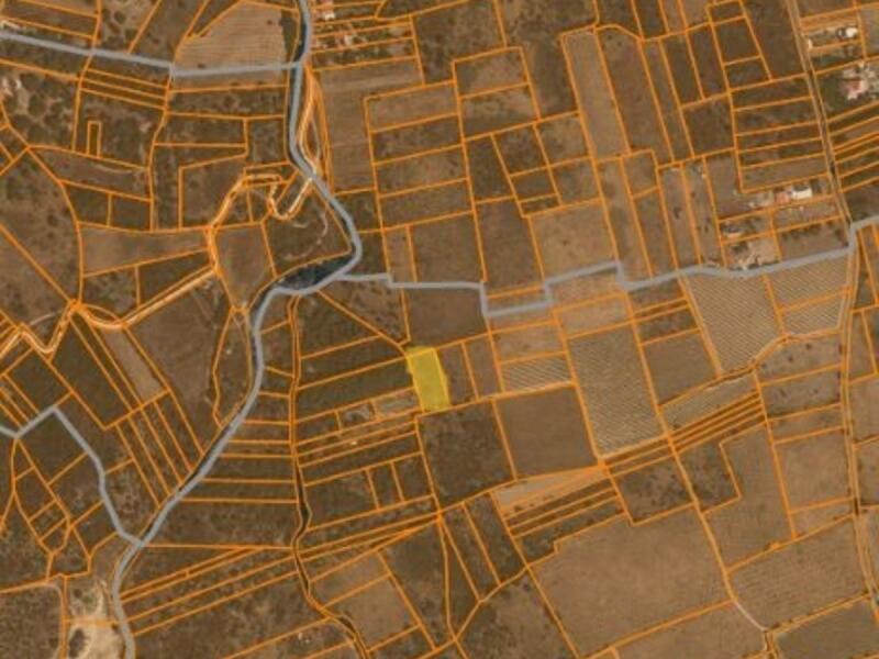 Terrain agricole - 2 077 m²