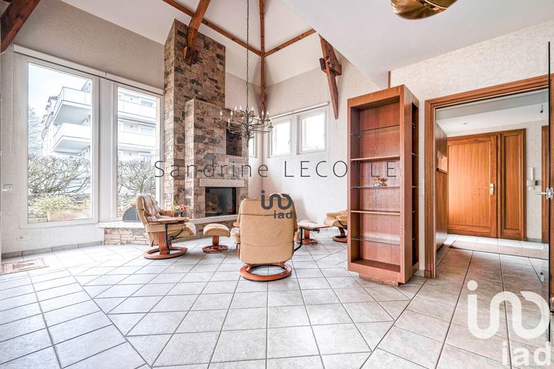 Maison - 448 m² - 9 pièces