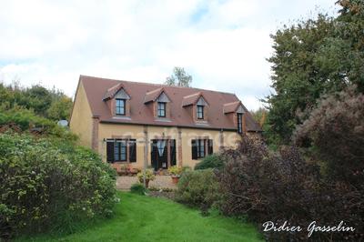 Maison - 351 m² - 10 pièces