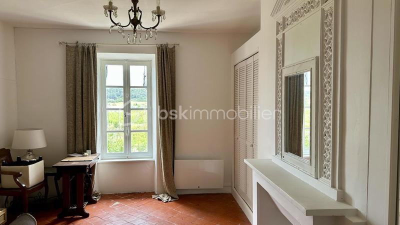 Maison de village - 87 m² - 4 pièces