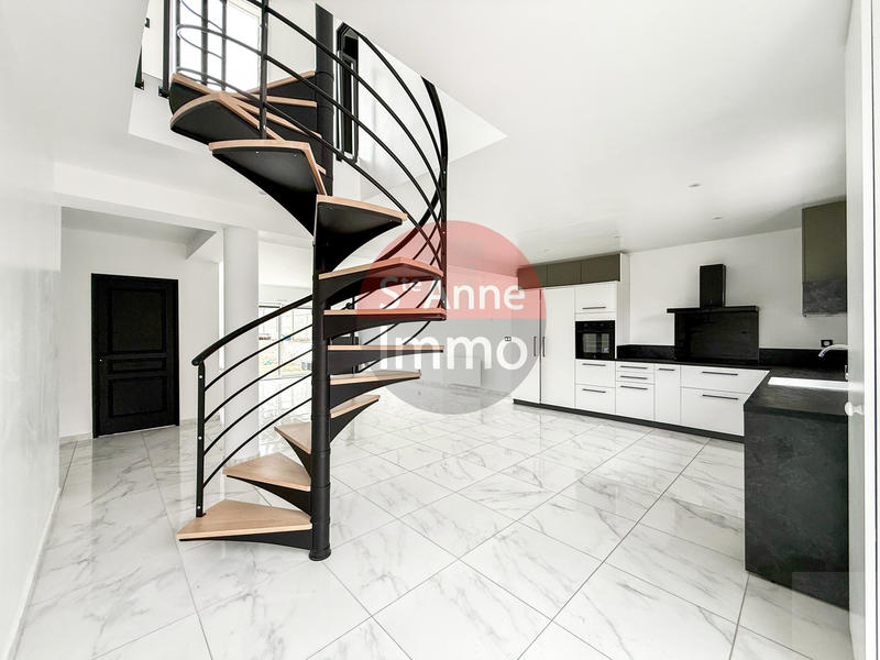 Maison - 135 m² - 5 pièces