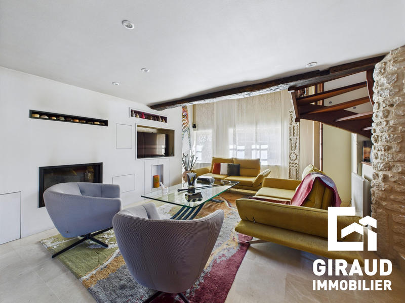 Villa - 220 m² - 10 pièces