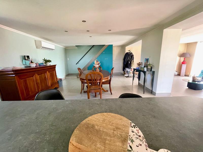 Maison - 165 m² - 6 pièces