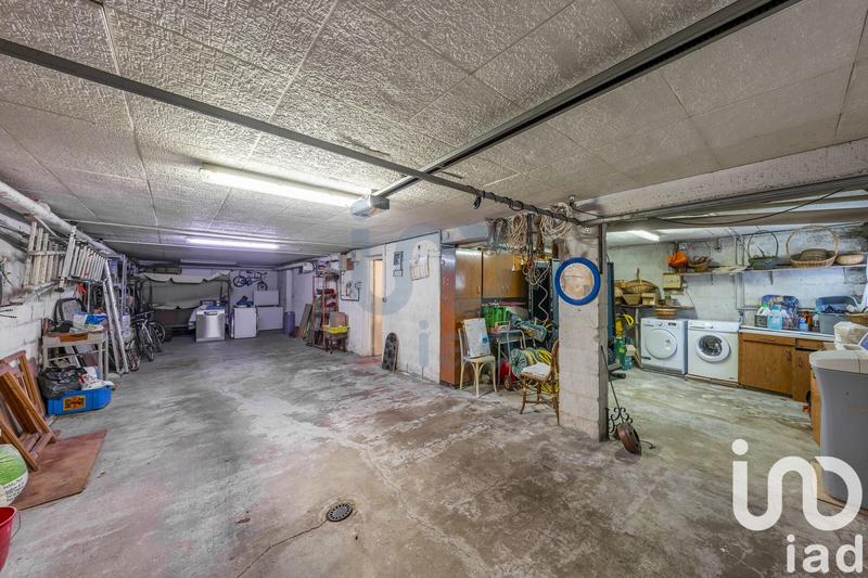 Maison - 195 m² - 8 pièces