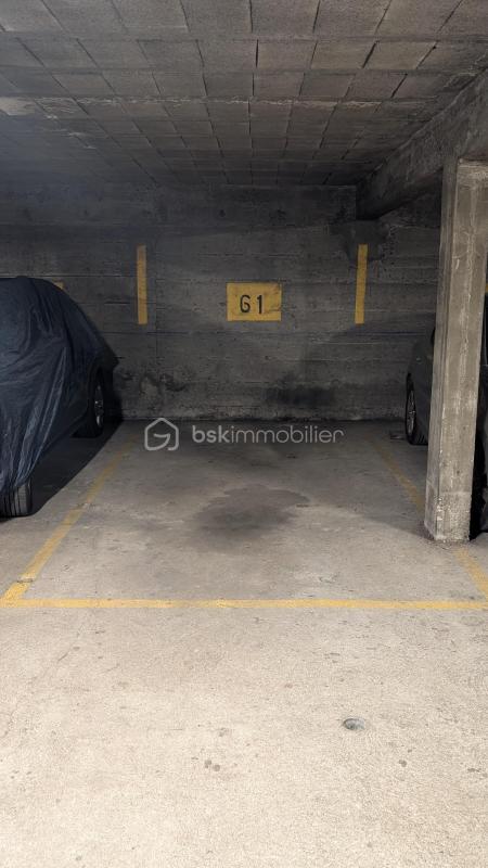 Parking - 12 m²