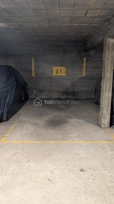 Parking - 12 m²