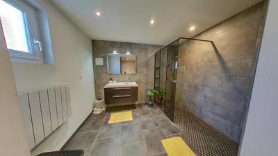 Maison - 254 m² - 7 pièces