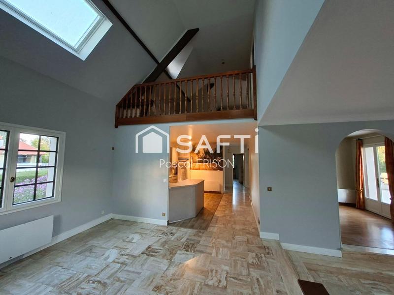 Maison - 188 m² - 7 pièces