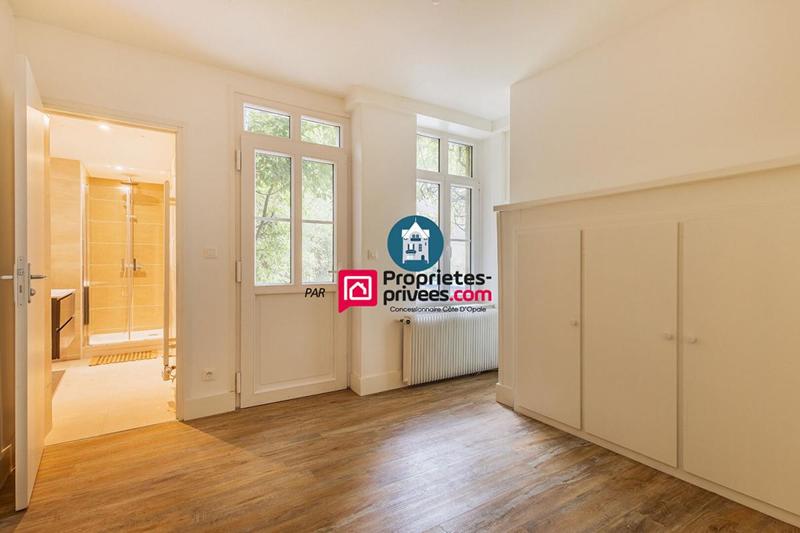 Maison - 388 m² - 15 pièces