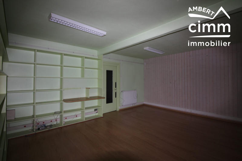 Maison - 180 m² - 12 pièces