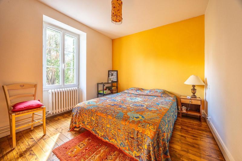 Maison de maîtres - 141 m² - 7 pièces