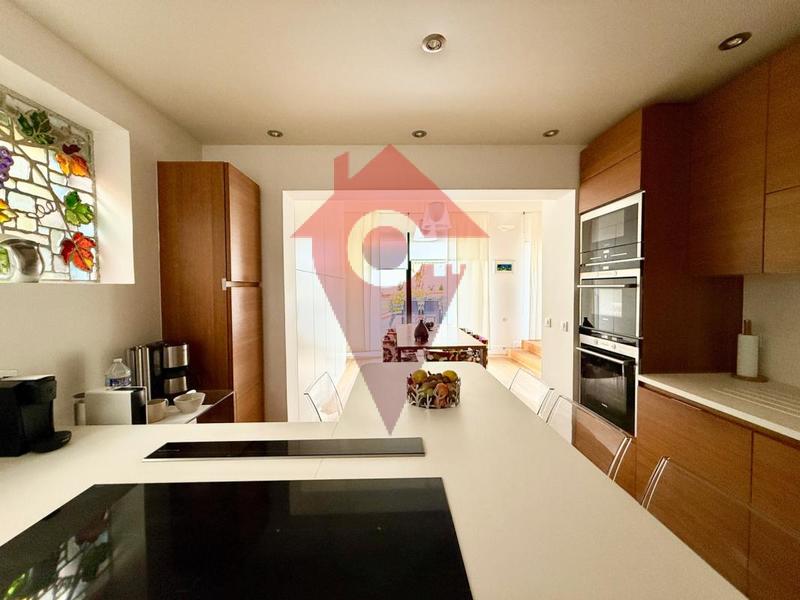 Maison d'architecte - 204 m² - 9 pièces