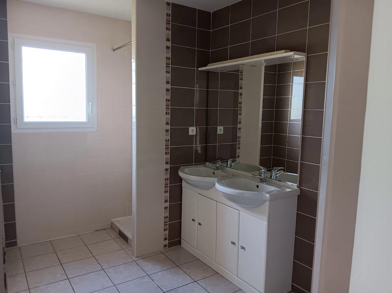 Maison - 93 m² - 4 pièces