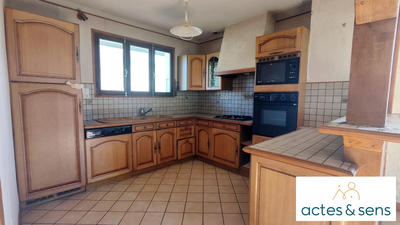 Maison - 122 m² - 6 pièces