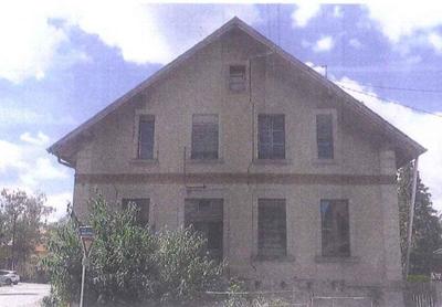 Maison - 250 m² - 9 pièces