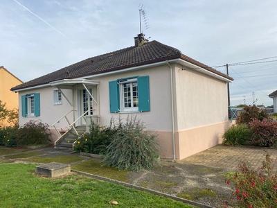 Maison - 88 m² - 5 pièces