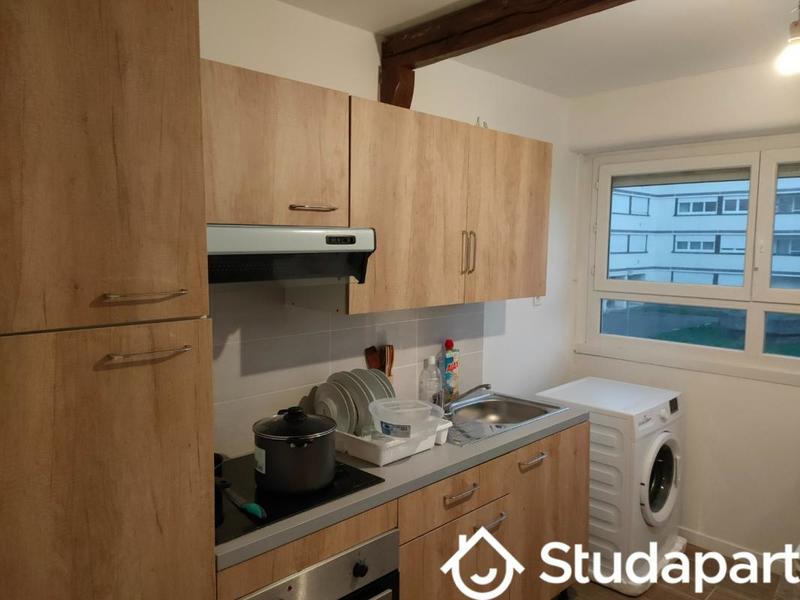 Chambre - 11 m² - 1 pièce