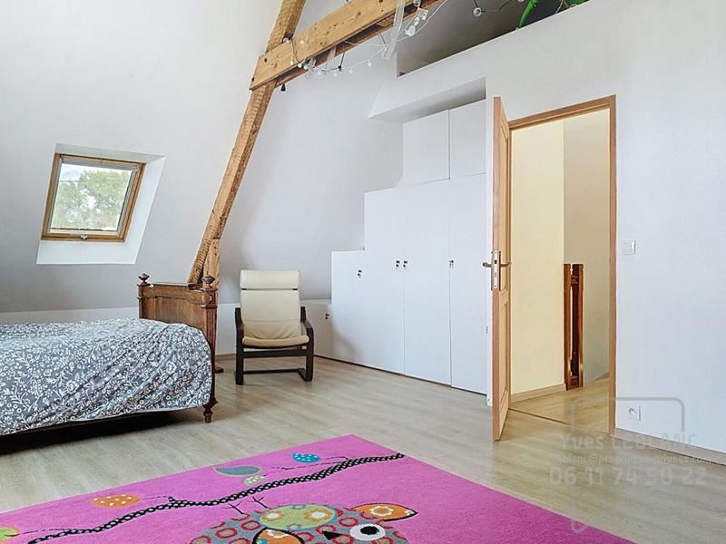 Maison - 115 m² - 9 pièces