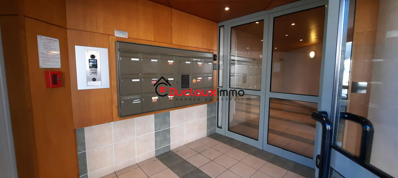 Appartement - 77 m² - 3 pièces