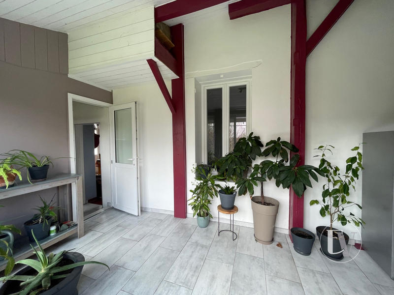 Maison ancienne - 140 m² - 3 pièces