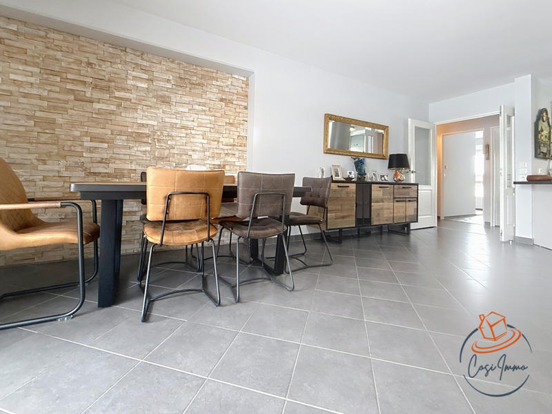 Appartement - 94 m² - 4 pièces