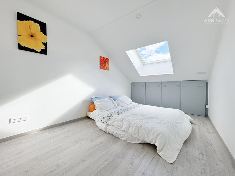 Maison - 198 m² - 5 pièces