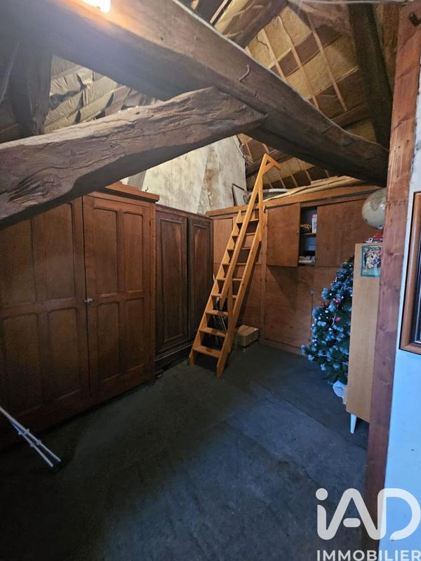 Maison - 240 m² - 9 pièces