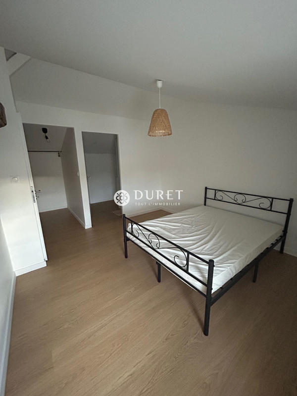 Maison - 127 m² - 10 pièces