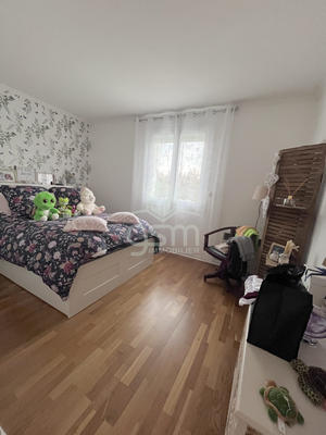 Maison - 111 m² - 5 pièces