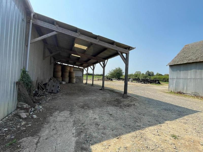 Maison - 99 m² - 5 pièces