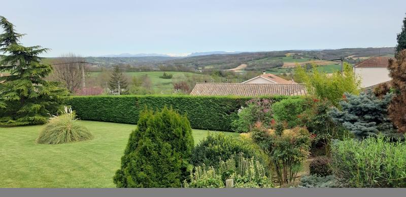 Maison - 250 m² - 8 pièces